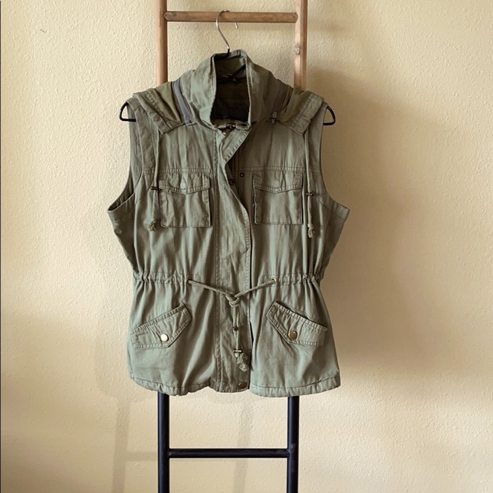 Fashion utility vest